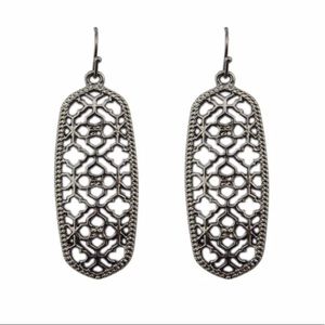 ❤️ Gunmetal Grey Rectangle Filigree Earrings ❤️